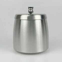 BETTERLIFE Cendrier En Acier Inoxydable Avec Couvercle, Cendrier De Table Antidérapant, Cendrier De Tempête En Acier Inoxydable (grand, Le Ponçage)
