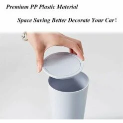 AIDUCHO 2 Pièces Poubelle De Voiture, Poubelle Auto Voiture, Poubelles De Voiture Avec Couvercle, Plastique Portable Étanches Mini Poubelle Pour L'Intérieur Voiture,Bureau, Maison (Blanc Et Bleu) -Poubelle Boutique 48215874 3