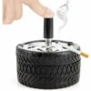 OUSUDELA Cendrier Cendrier En Acier Inoxydable Cendrier Rotatif Métallique Avec Couvercle Coupe Vent Cendrier Moderne Forme De Pneus De Camion Design Pour La Maison Balcon Extérieur Bar Bureau 1 Pcs 2 OUSUDELA Cendrier Cendrier En Acier Inoxydable Cendrier Rotatif Métallique Avec Couvercle Coupe Vent Cendrier Moderne Forme De Pneus De Camion Design Pour La Maison Balcon Extérieur Bar Bureau 1 Pcs -Poubelle Boutique 59170868 1