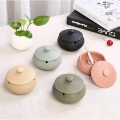 REGALI Cendrier En Céramique Avec Couvercle, Cendrier Coupe-vent Intérieur Ou Extérieur, Cendrier Fumeur, - Rose 8 REGALI Cendrier En Céramique Avec Couvercle, Cendrier Coupe-vent Intérieur Ou Extérieur, Cendrier Fumeur, - Rose -Poubelle Boutique 60013413 3